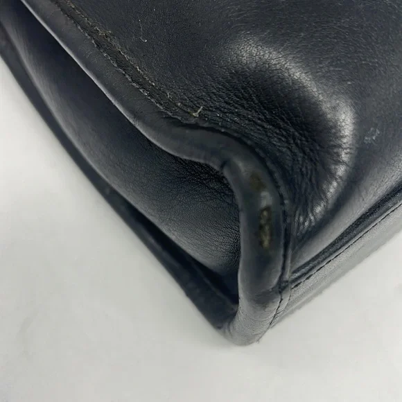 Coach Legacy K9N-9997 Black Leather Crossbody Shoulder Zip Bag - Picture 10 of 14